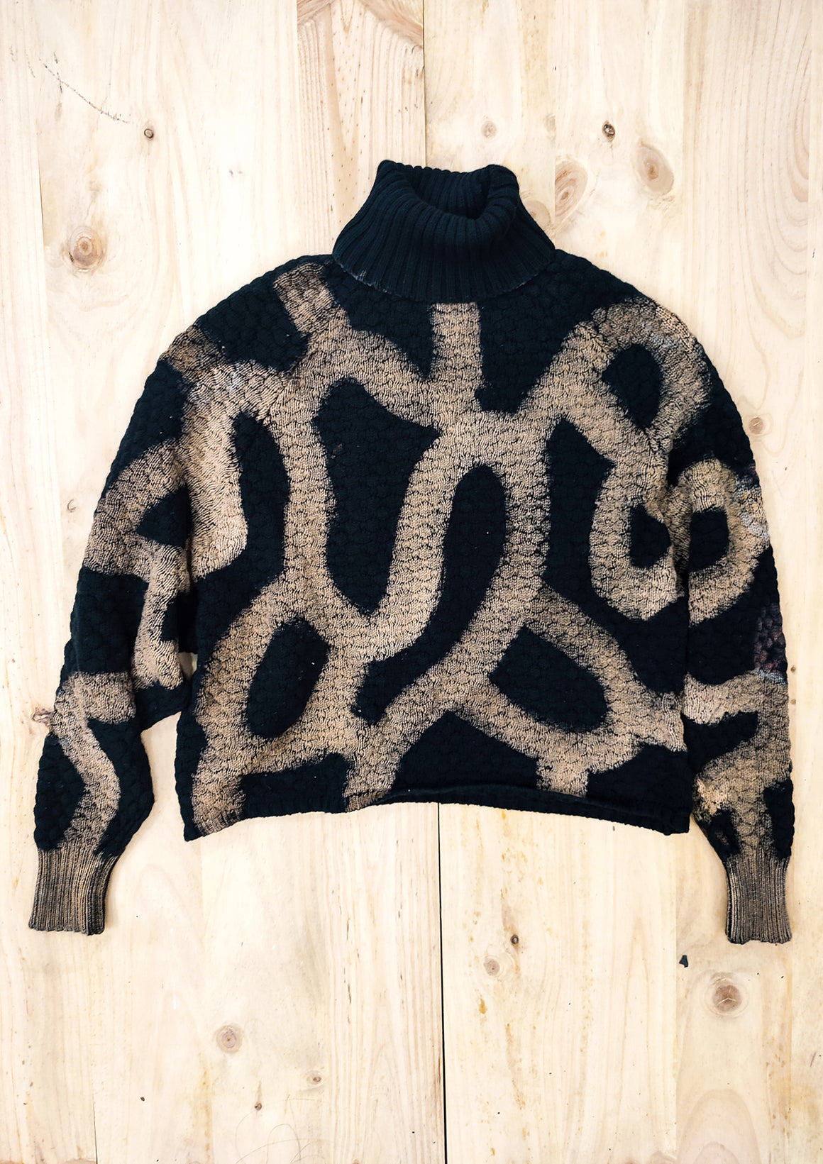 HANDPAINTED - SWEATER TURTLENECK - KNIT PEARL black painted